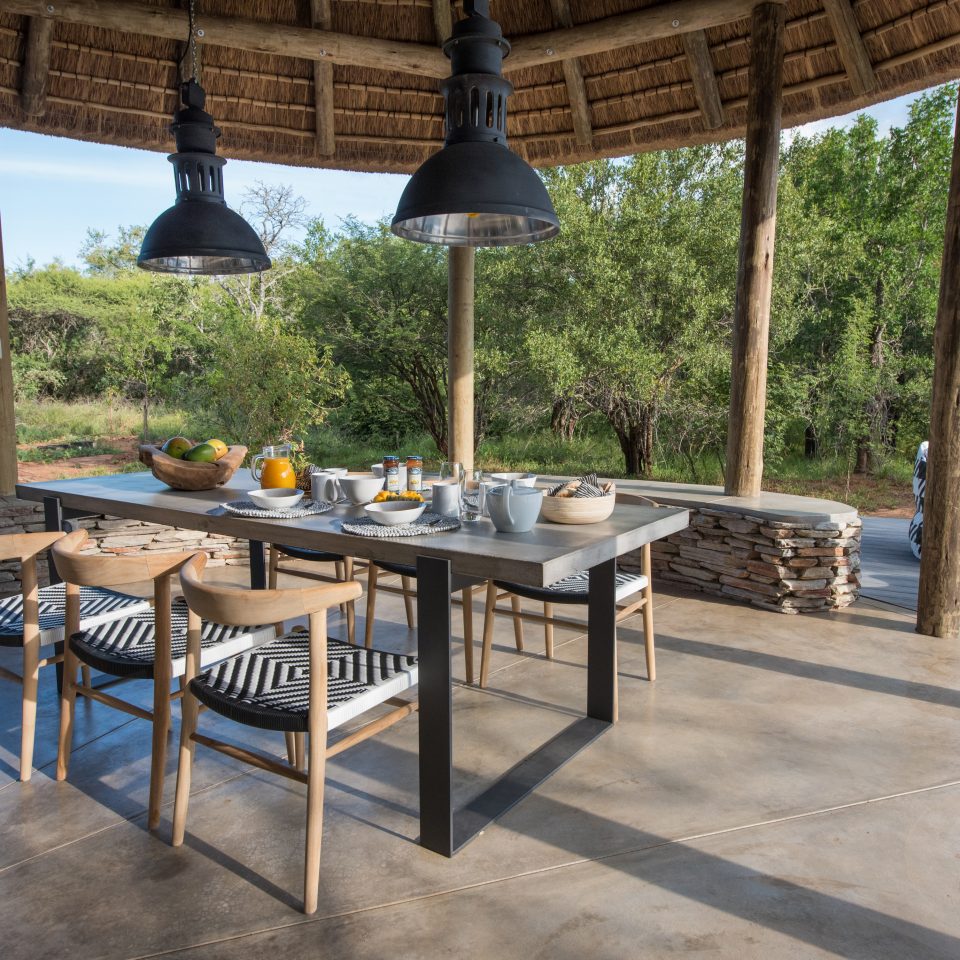 Villa Kudu outside dining area